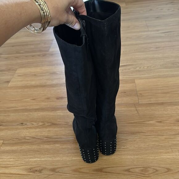 Black Suede Knee-High Boots - Picture 5 of 11